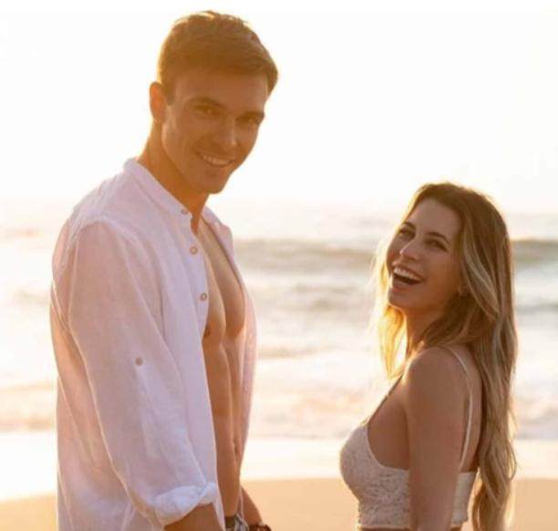 乐竞体育app-转会拜仁 原配搬家后走 帕利尼亚遇新欢 二人离婚