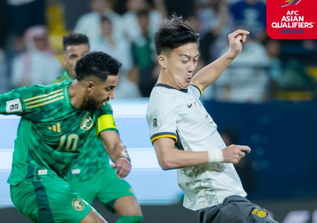 【世预赛】蒋光太伤退林良铭染红 沙特1比0中国